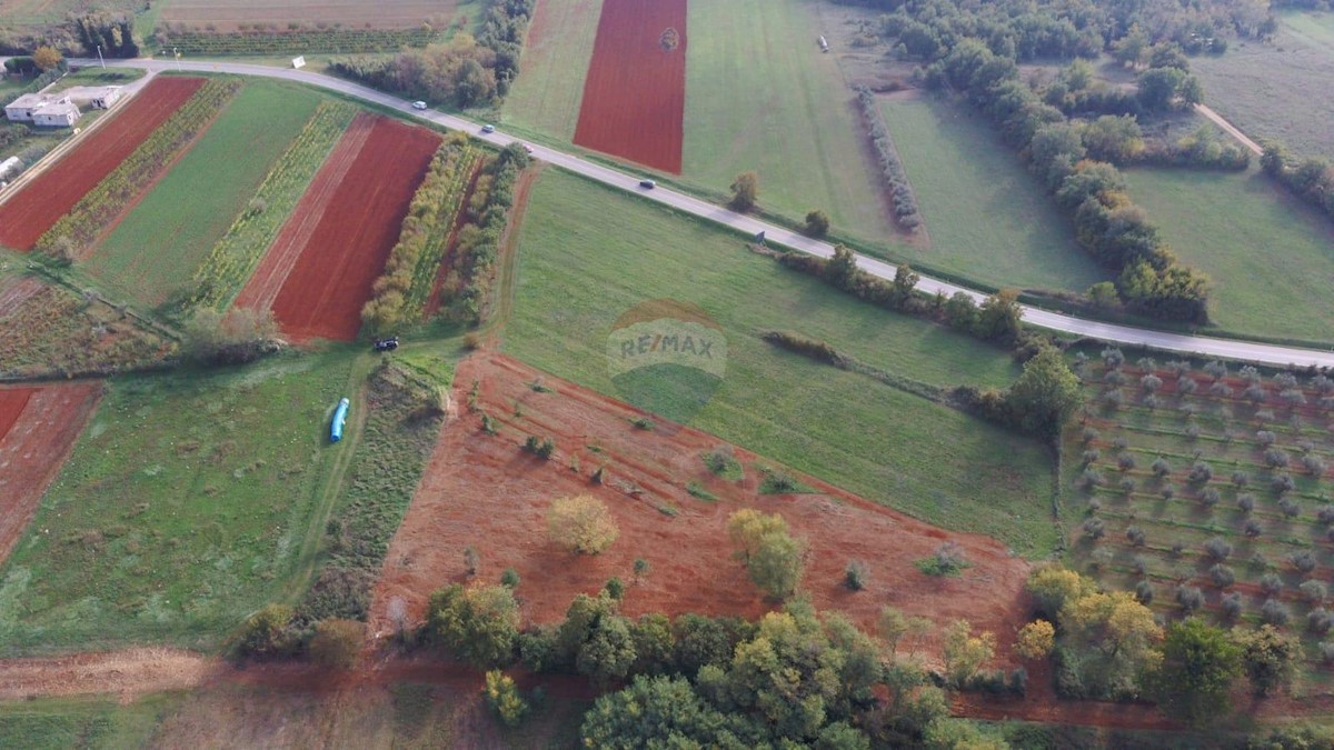 Materada, Umag, 4.218m2