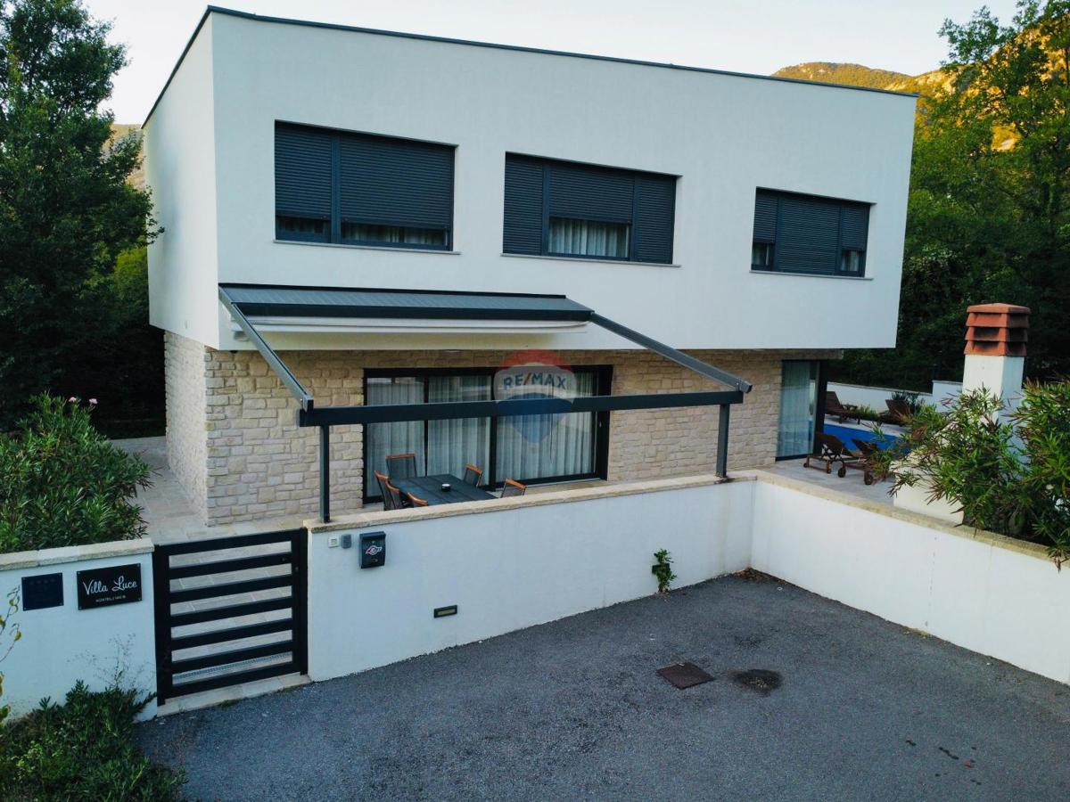 Hiša Grižane-Belgrad, Vinodolska Općina, 485m2