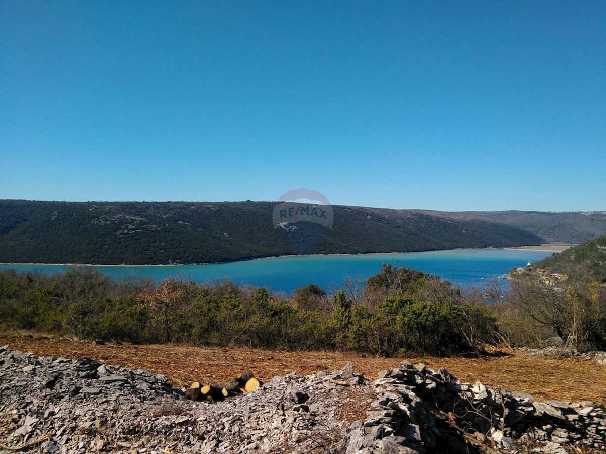 Stavbno zemljišče Trgetari, Raša, 893m2