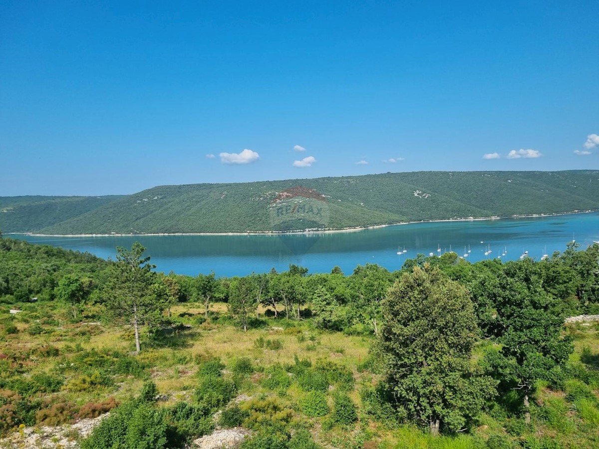 Stavbno zemljišče Trgetari, Raša, 893m2