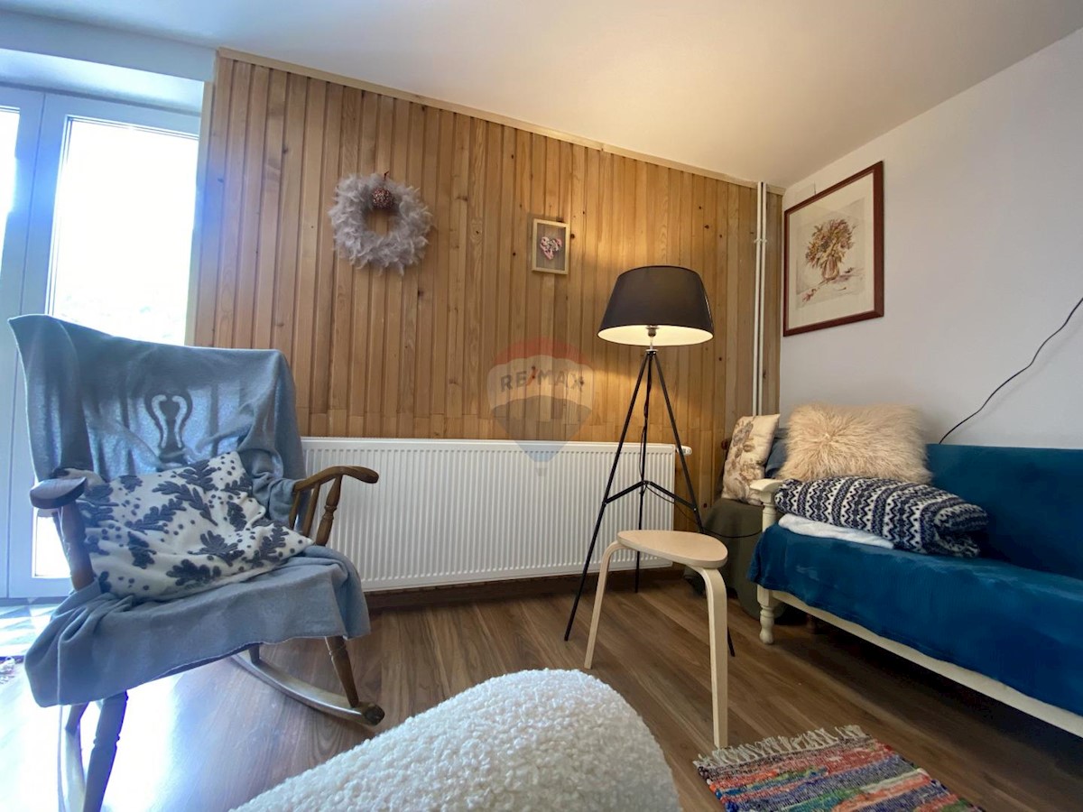 Hiša Tuk Vojni, Mrkopalj, 150m2