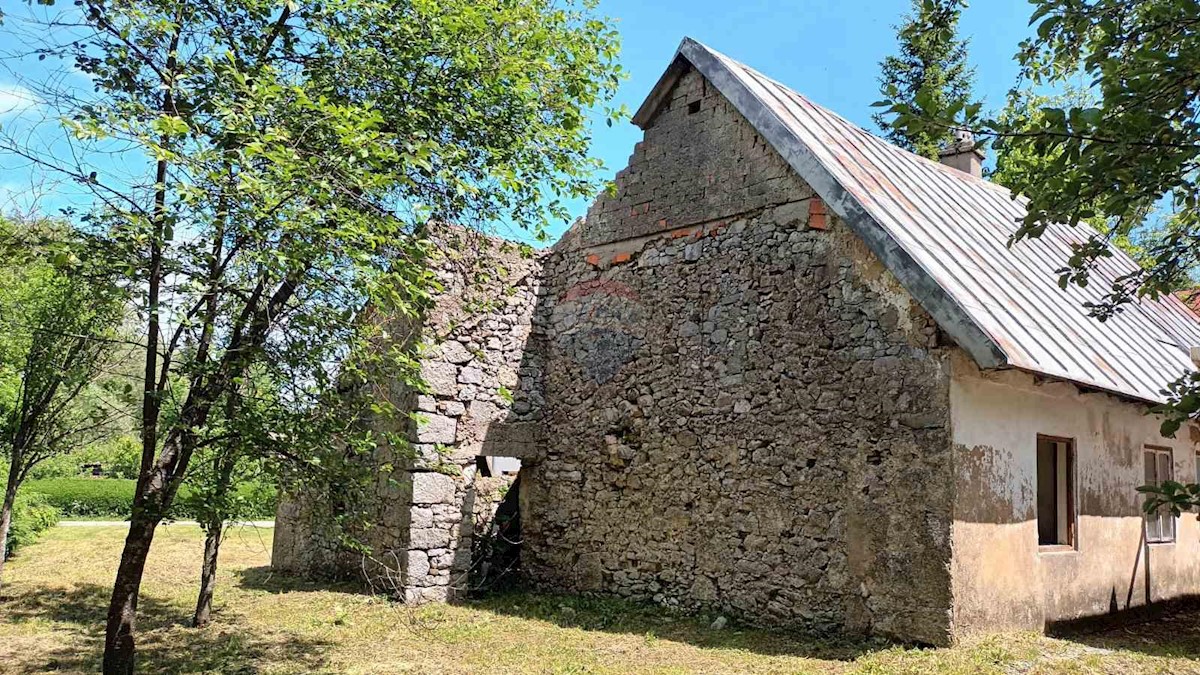 Stavbno zemljišče Lič, Fužine, 2.594m2