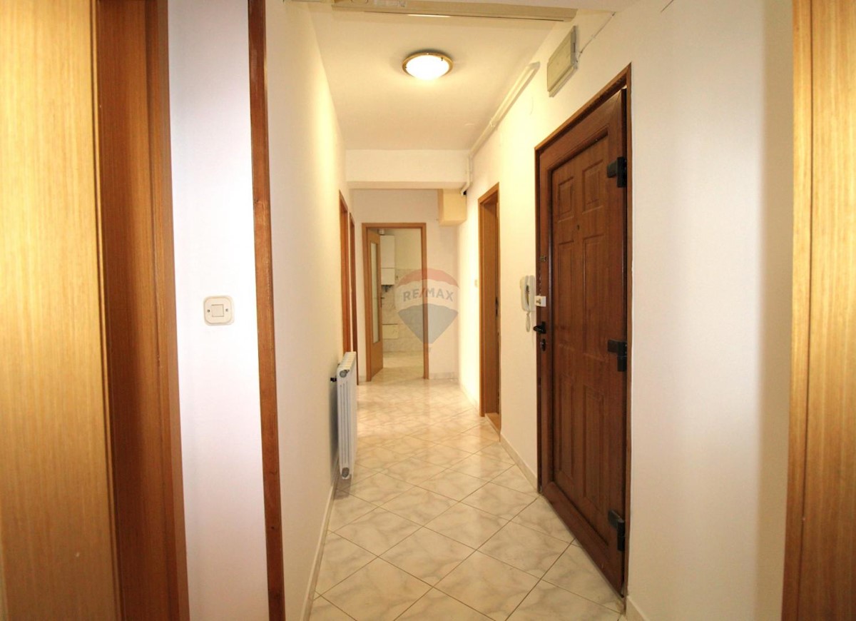 Stanovanje/Apartma Centar, Pula, 74m2