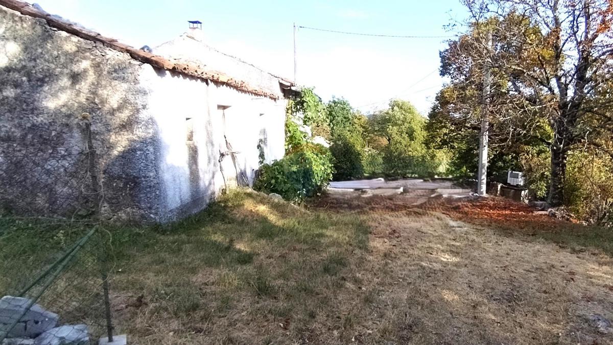 Hiša Slum, Lanišće, 195m2