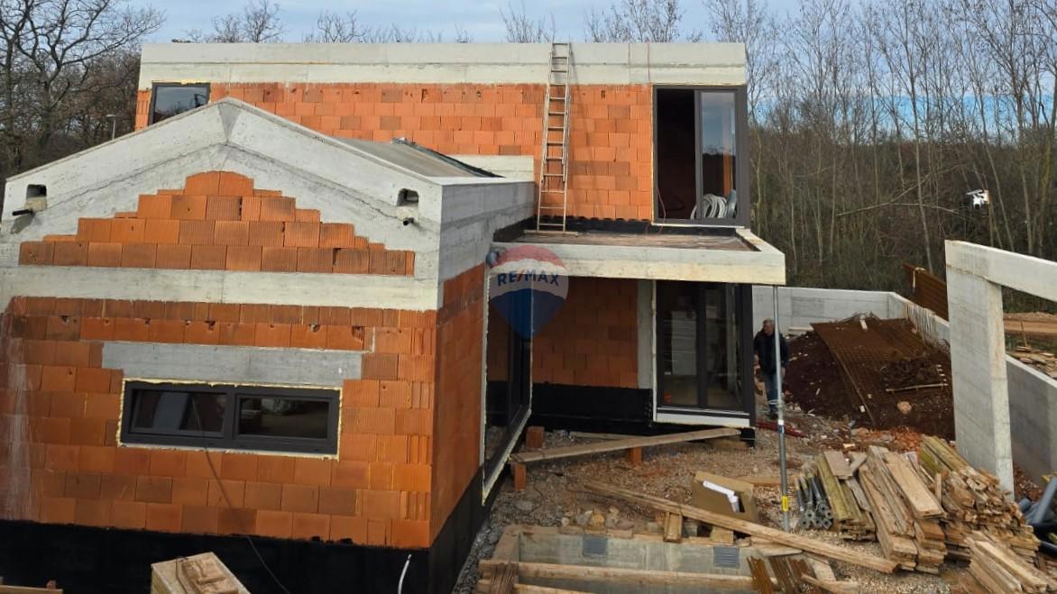 Hiša Karigador, Brtonigla, 175,82m2