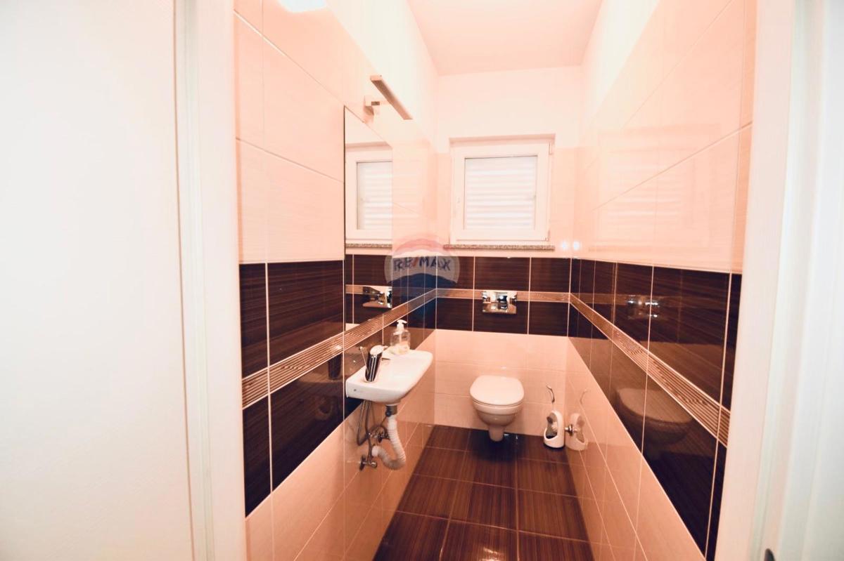 Stanovanje/Apartma Smokvica Krmpotska, Novi Vinodolski, 97m2