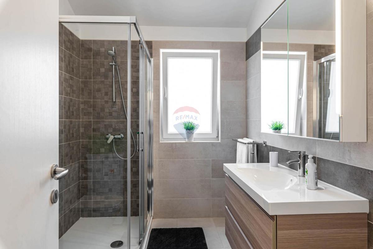 ISTRIA, LABIN - Excellent holiday home with swimming pool