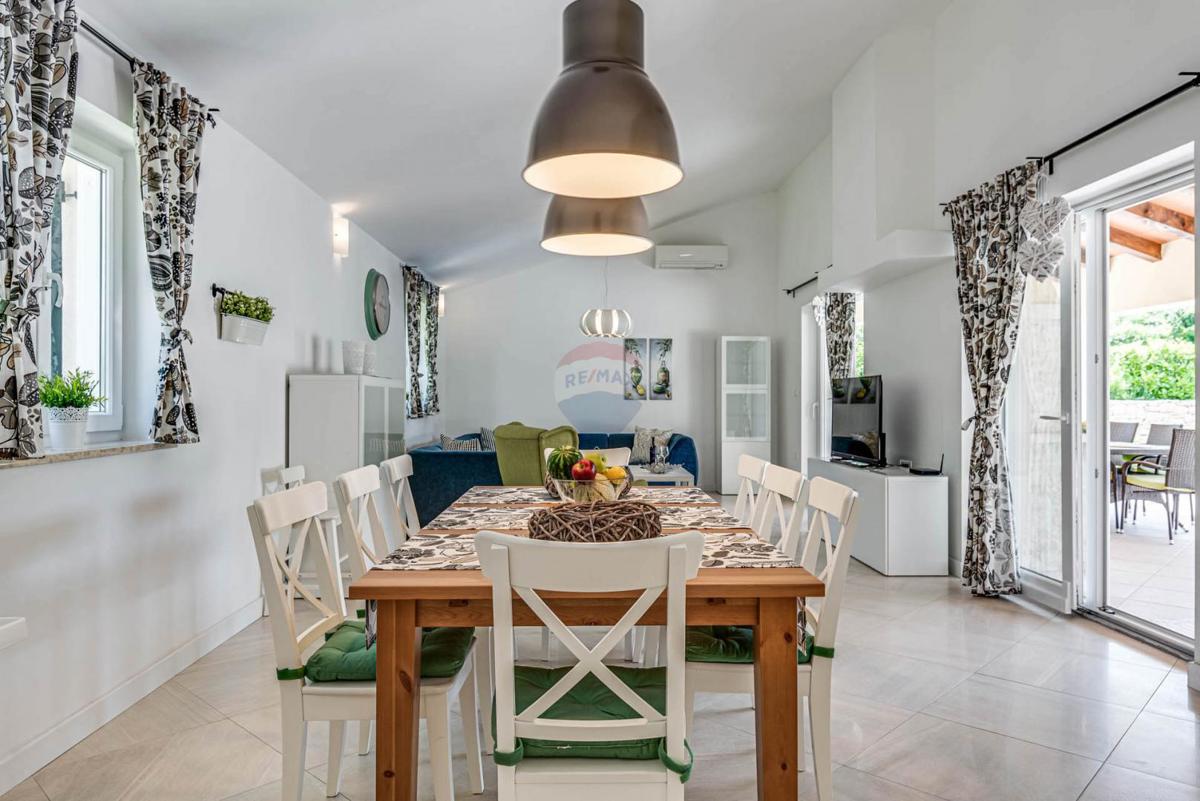 ISTRIA, LABIN - Excellent holiday home with swimming pool