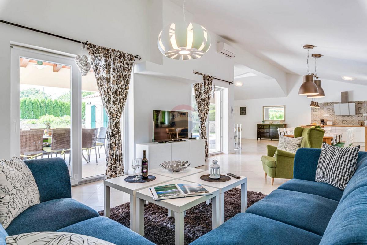 ISTRIA, LABIN - Excellent holiday home with swimming pool