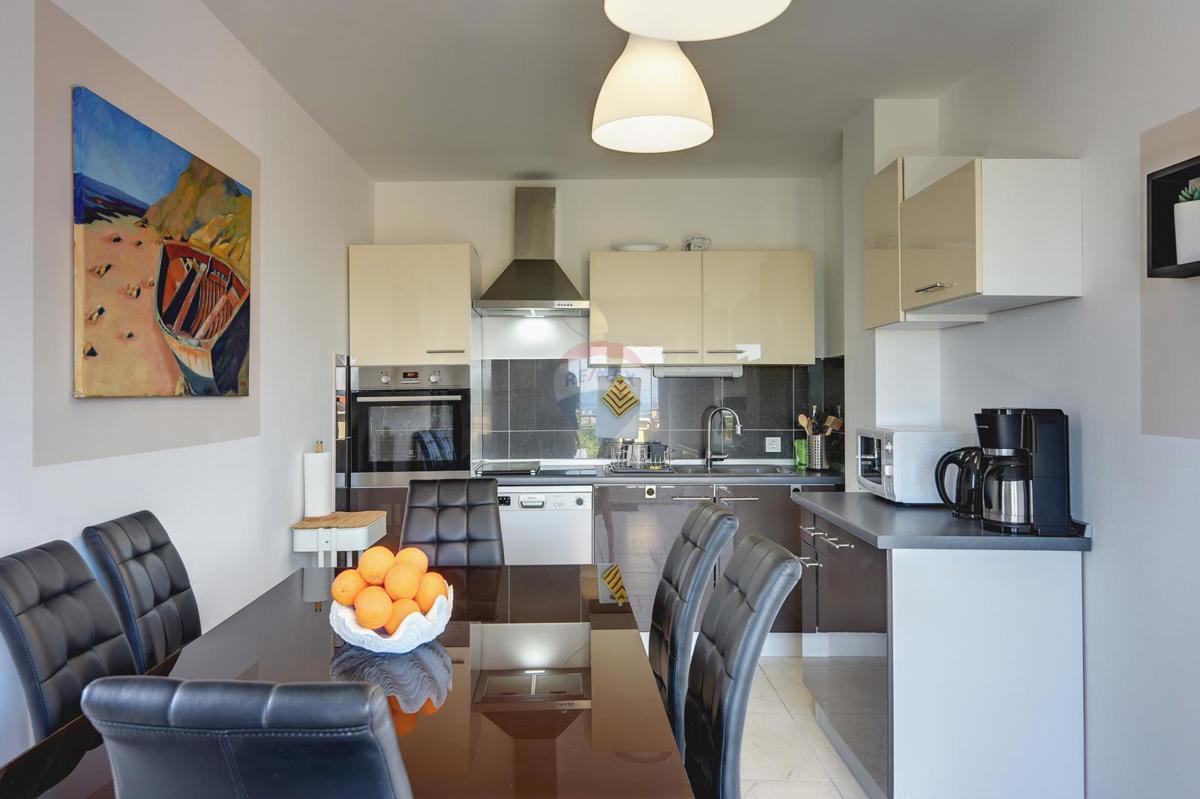 Stanovanje/Apartma Ližnjan, 76,16m2