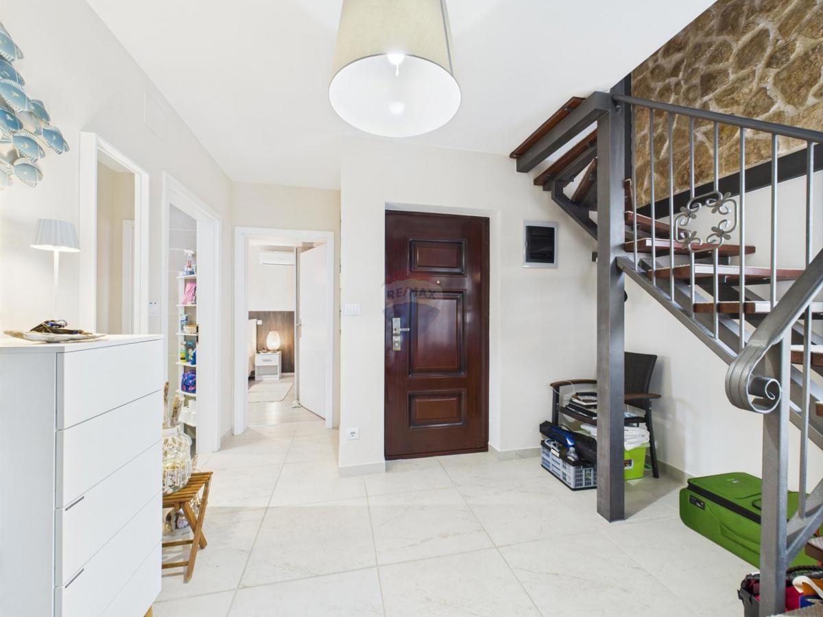 Stanovanje/Apartma Ližnjan, 76,16m2