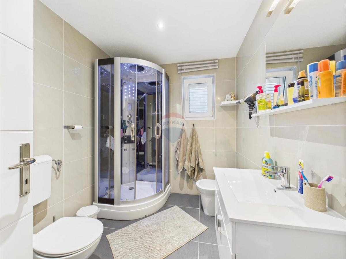 Stanovanje/Apartma Ližnjan, 76,16m2