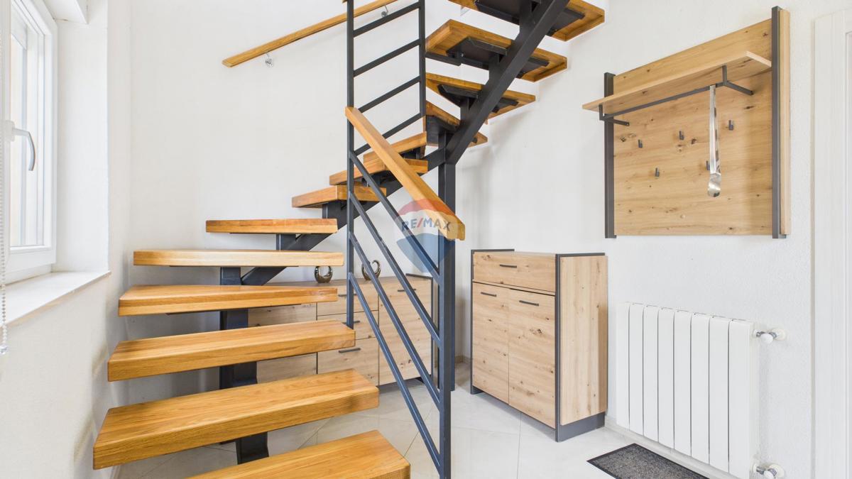 Hiša Novi Vinodolski, 210m2