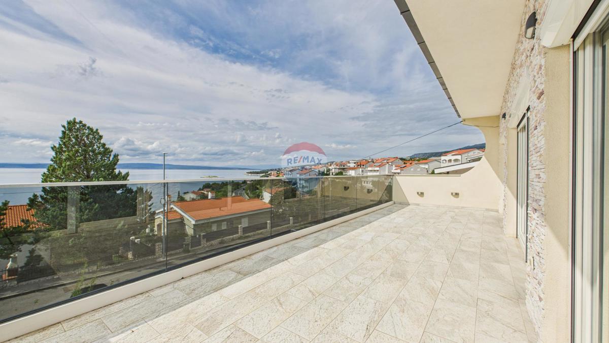 Hiša Novi Vinodolski, 210m2