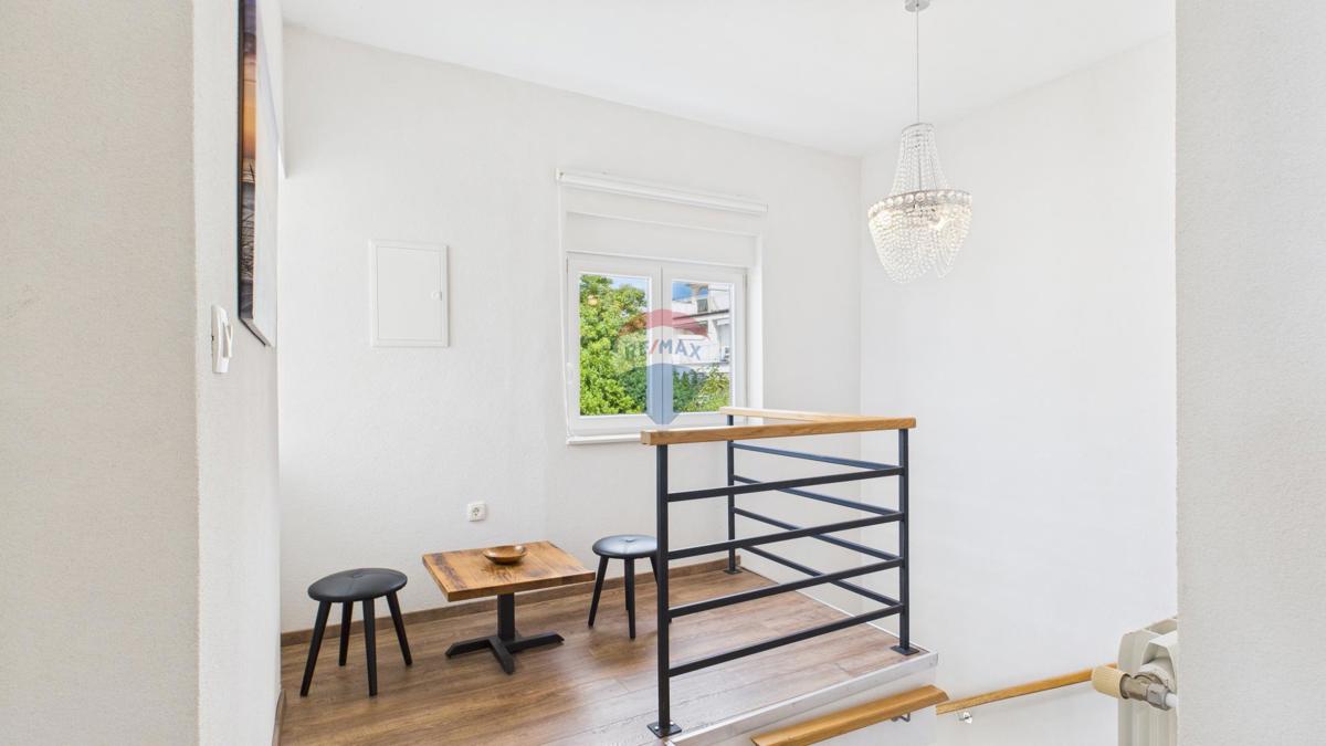 Hiša Novi Vinodolski, 210m2