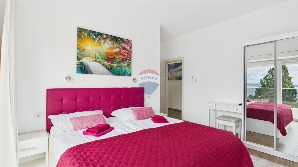 Hiša Novi Vinodolski, 210m2