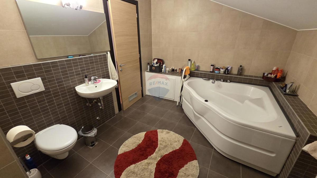 Stanovanje/Apartma Peroj, Vodnjan, 167,05m2