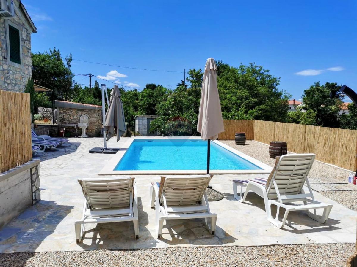 Hiša Malinska, Malinska-Dubašnica, 100m2