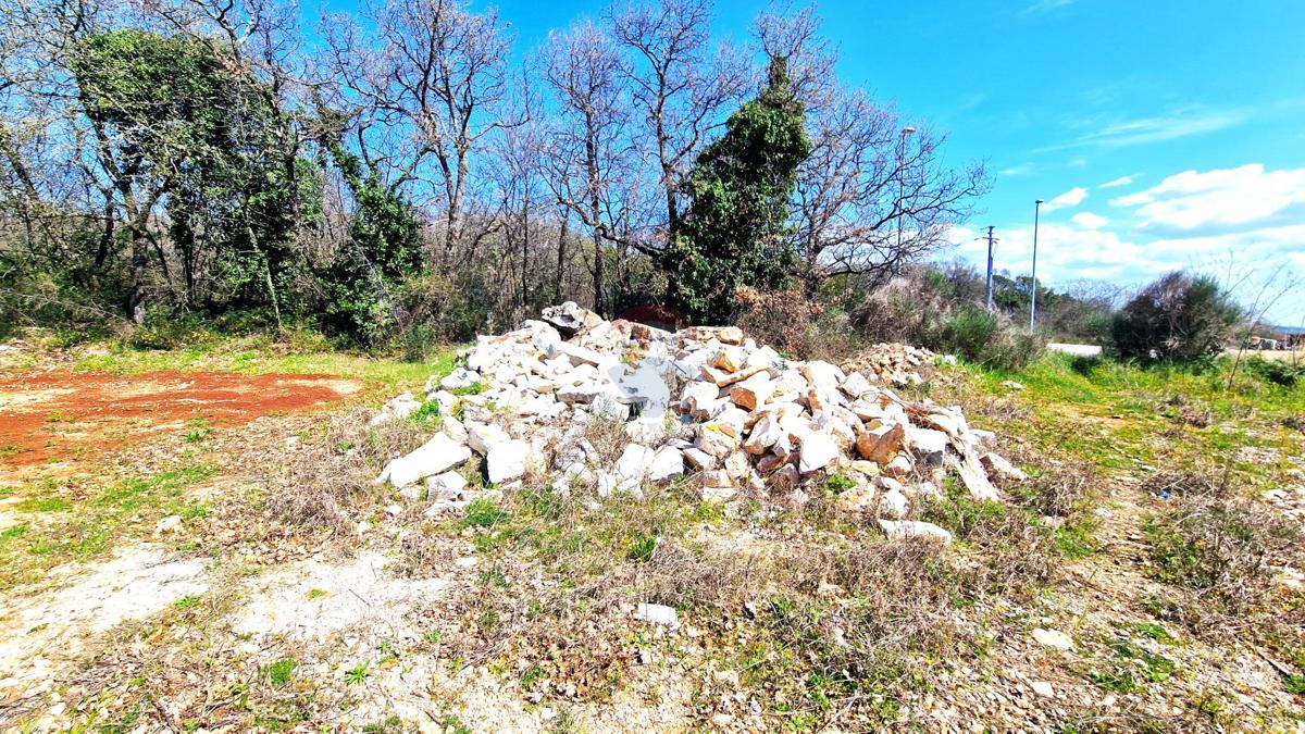 Stavbno zemljišče Umag, 1.939m2