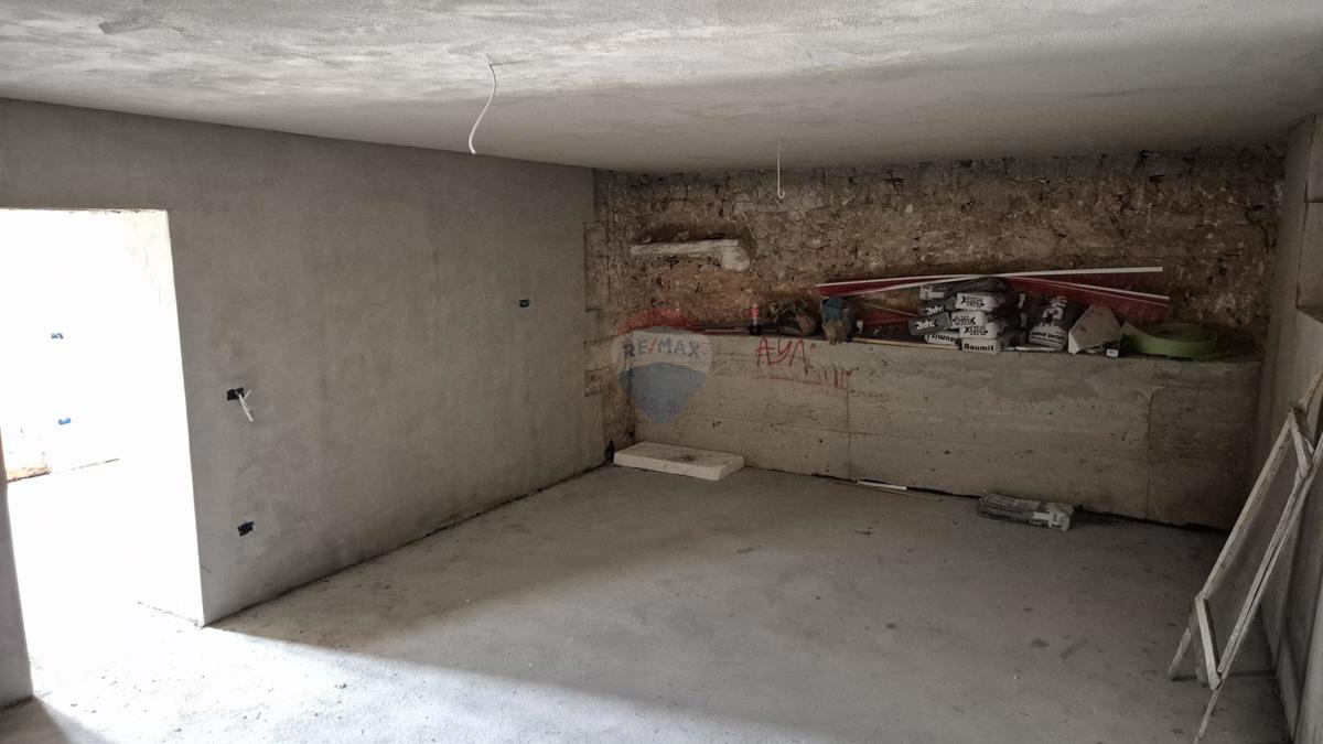 Hiša Žminj, 74m2