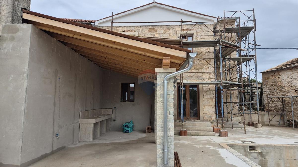 Hiša Žminj, 74m2