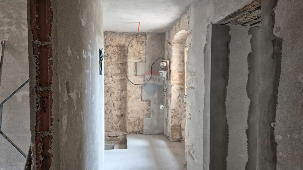 Hiša Žminj, 74m2