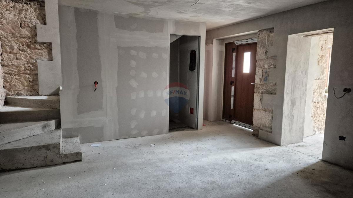 Hiša Žminj, 74m2