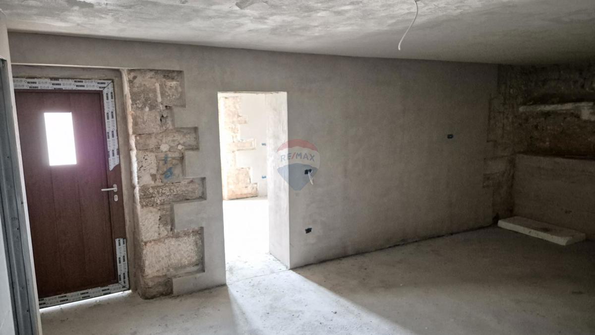 Hiša Žminj, 74m2