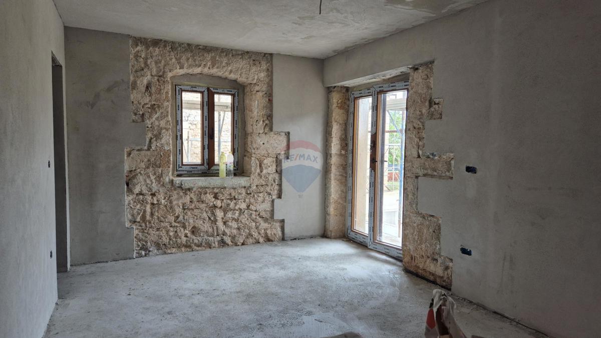 Hiša Žminj, 74m2
