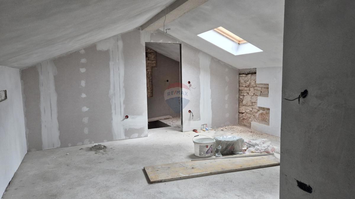 Hiša Žminj, 74m2