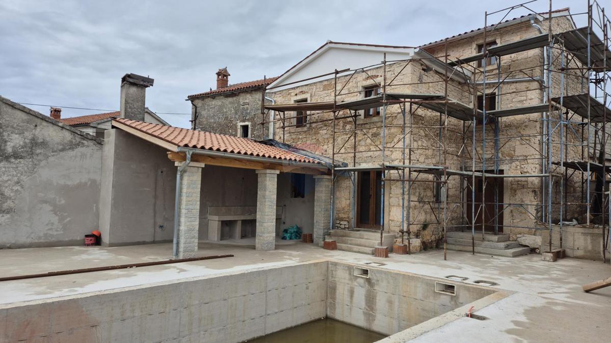 Hiša Žminj, 74m2