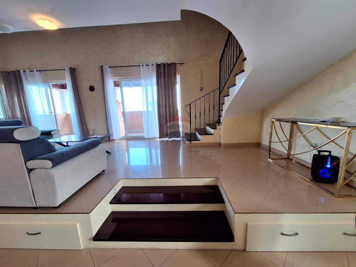 Hiša Kastav, 300m2
