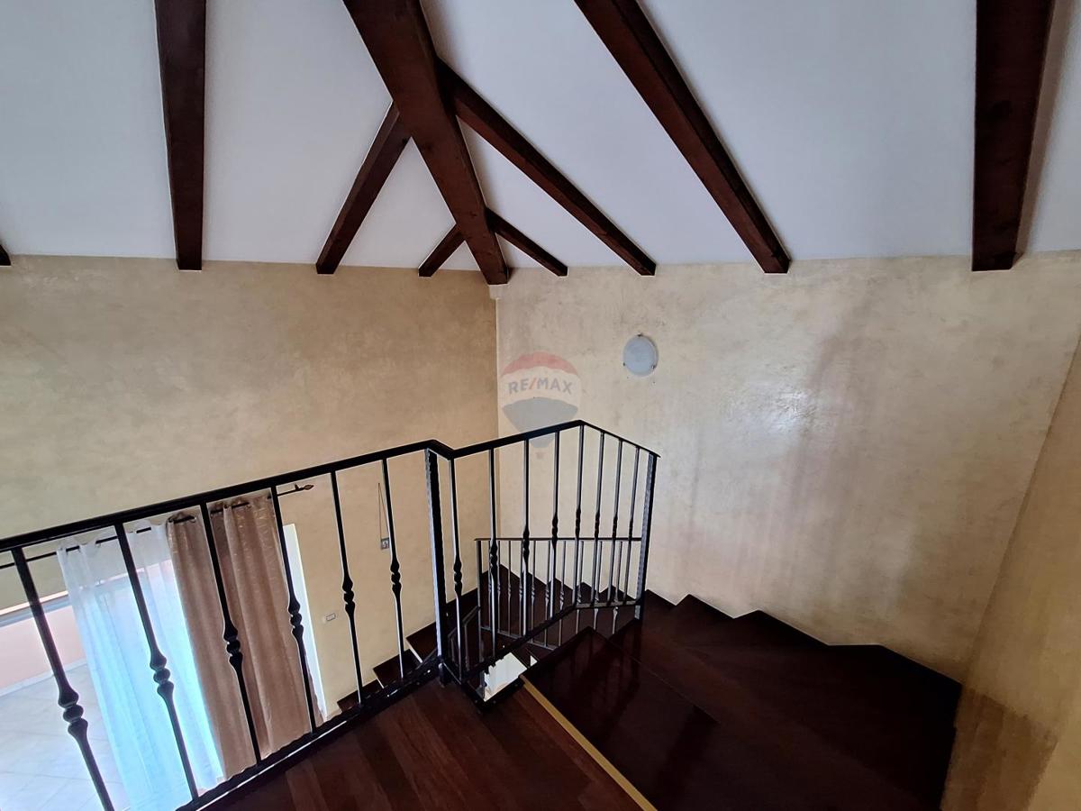 Hiša Kastav, 300m2