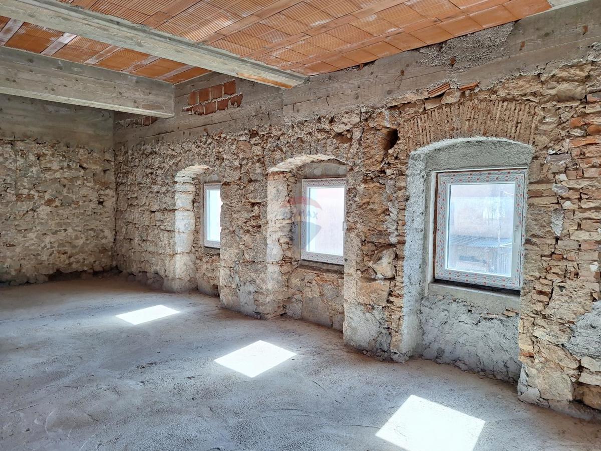 Hiša Kastav, 300m2