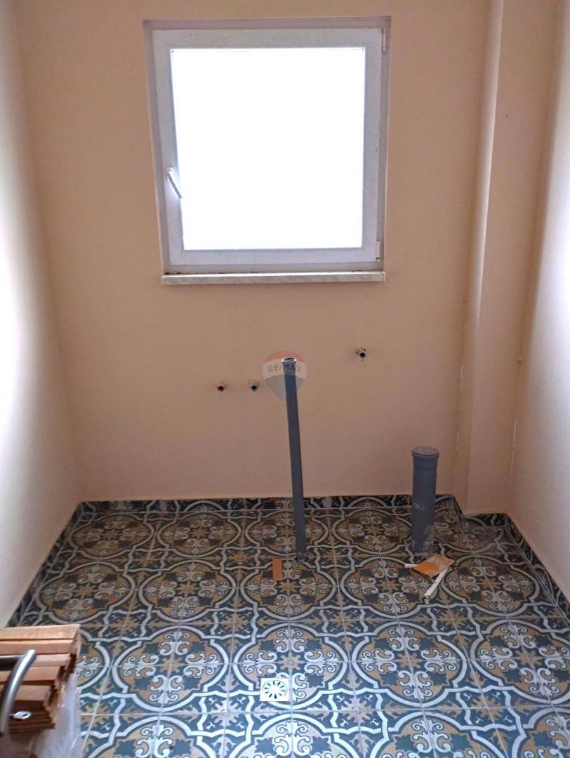 Hiša Krivaja Vojnićka, Vojnić, 135m2