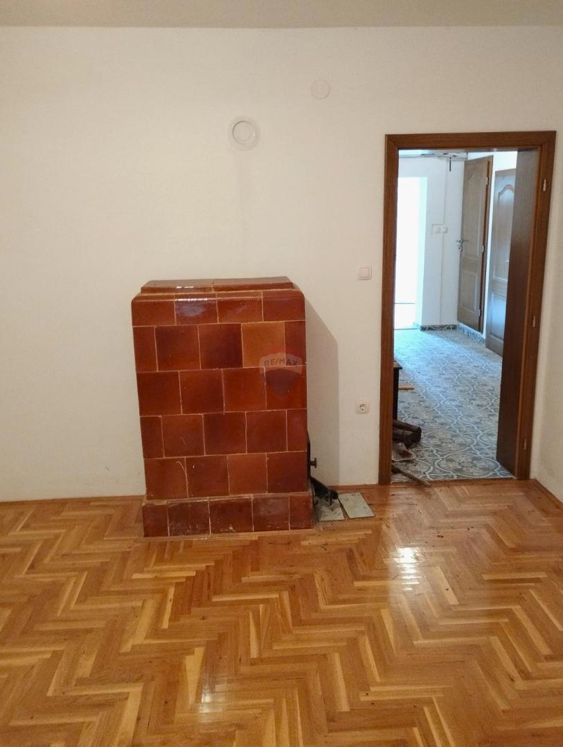 Hiša Krivaja Vojnićka, Vojnić, 135m2