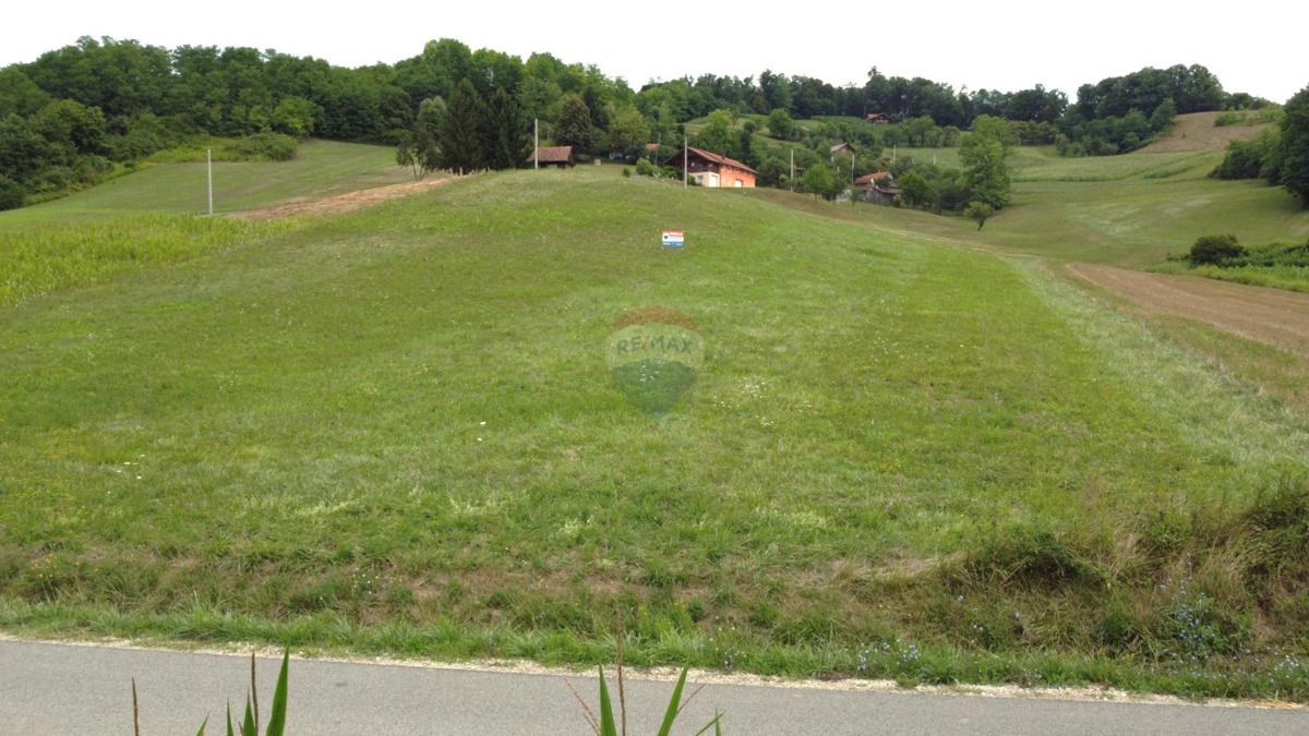 Stavbno zemljišče Mala Erpenja, Krapinske Toplice, 4.999m2