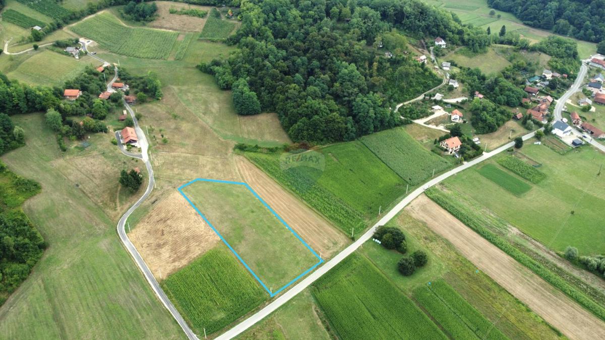 Stavbno zemljišče Mala Erpenja, Krapinske Toplice, 4.999m2