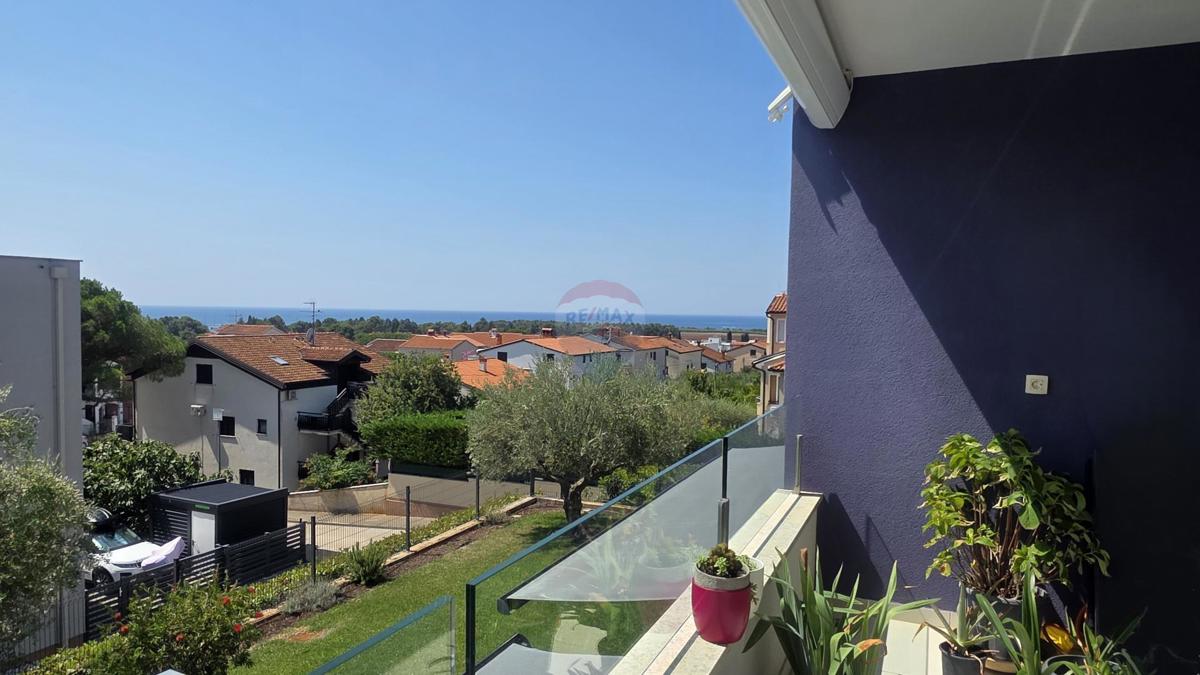  Istra, Novigrad – Prostorno družinsko stanovanje z razgledom na morje