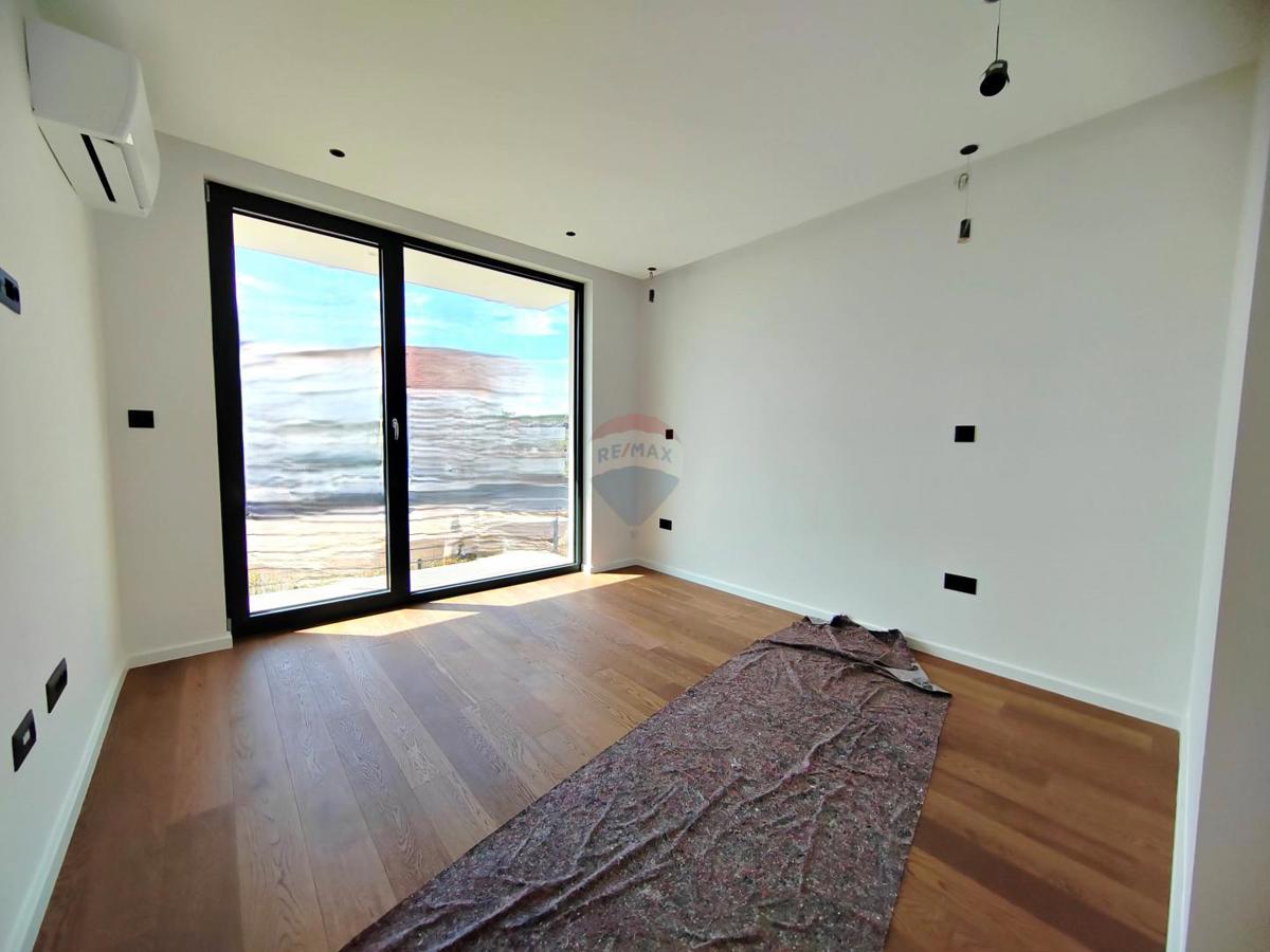 Stanovanje/Apartma Krk, 107,85m2