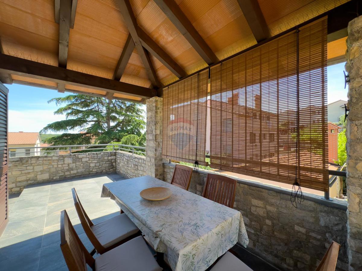 Hiša Nova Veruda, Pula, 200m2