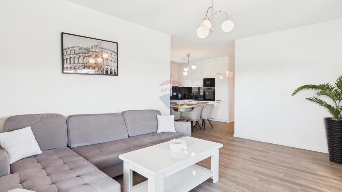 Istra, Medulin – Luksuzna vila s tremi apartmaji, 200 m do plaže – pogled na morje
