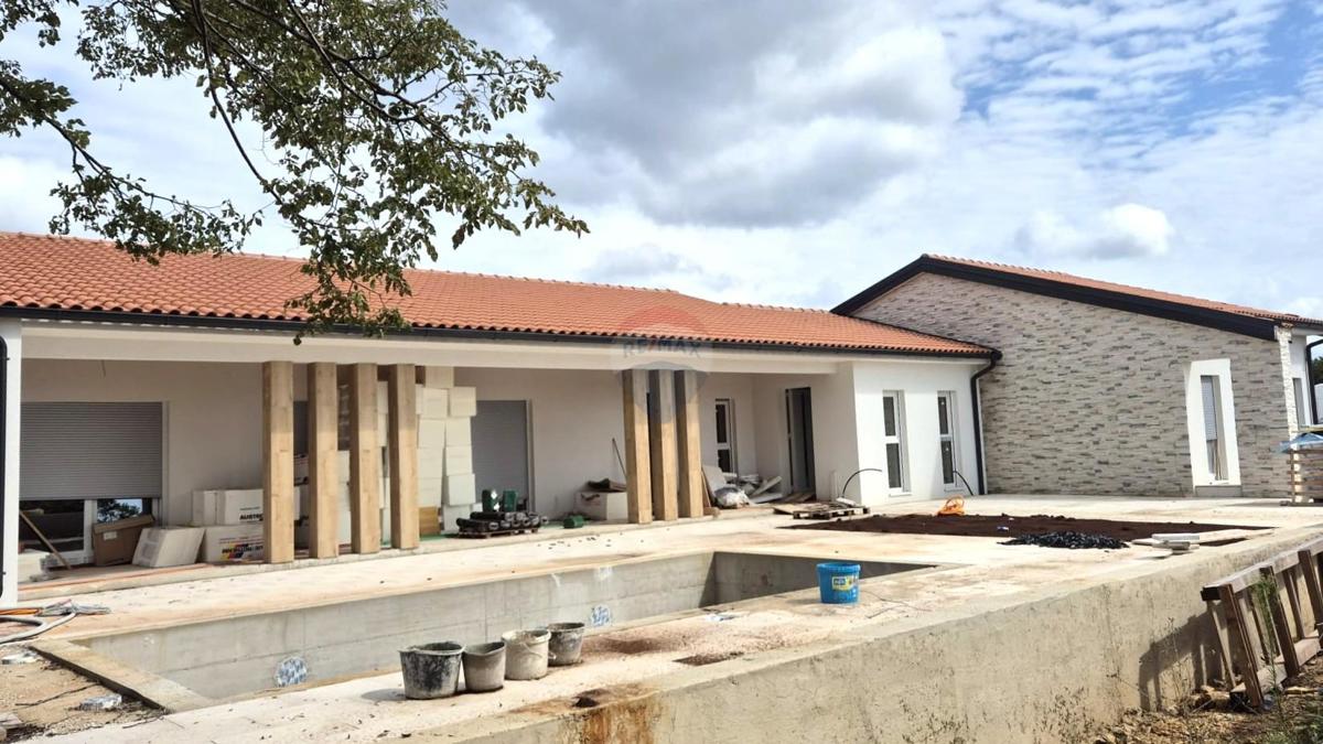 Hiša Štokovci, Svetvinčenat, 300m2