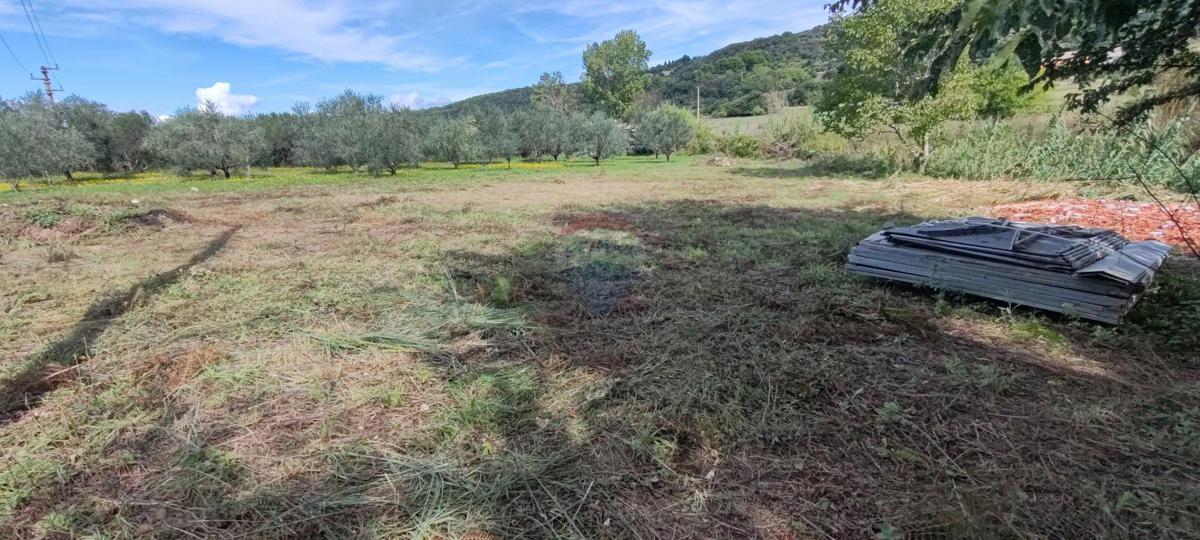 Stavbno zemljišče Mundanije, Rab, 1.713m2