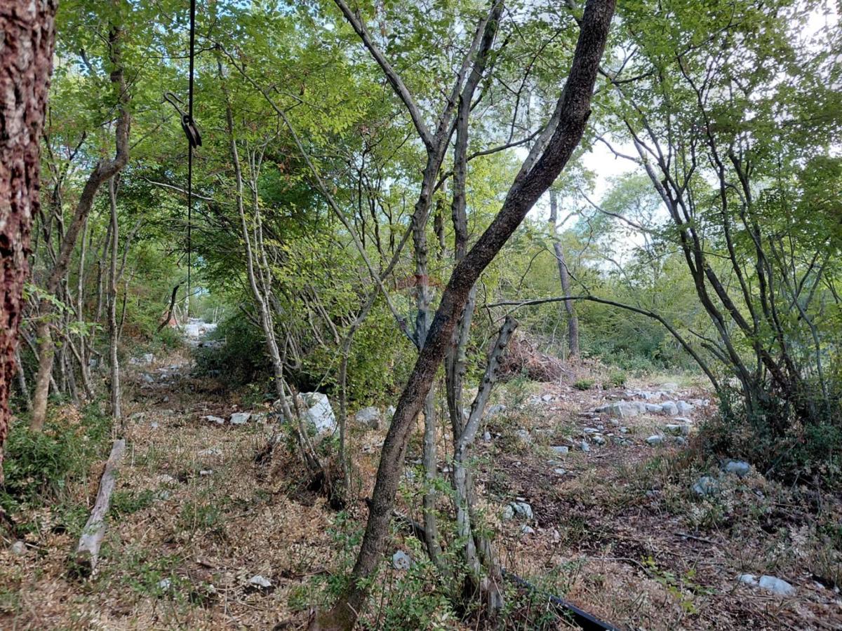 Stavbno zemljišče Rovinj, 2.600m2