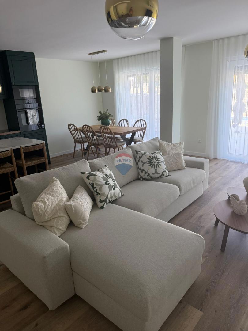 Stanovanje/Apartma Lovran, 97,89m2