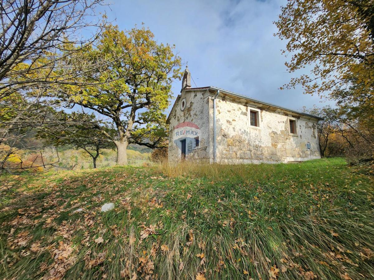 Stavbno zemljišče Roč, Buzet, 3.293m2
