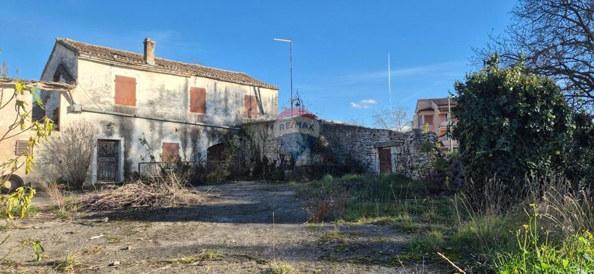 Hiša Sveti Lovreč, 250m2