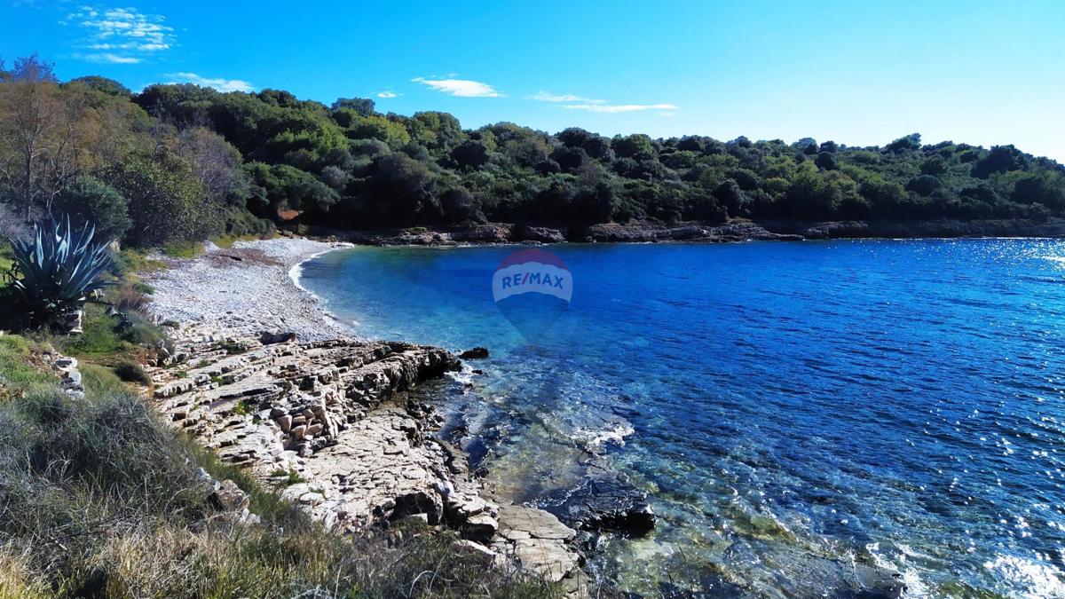 Stavbno zemljišče Premantura, Medulin, 746m2