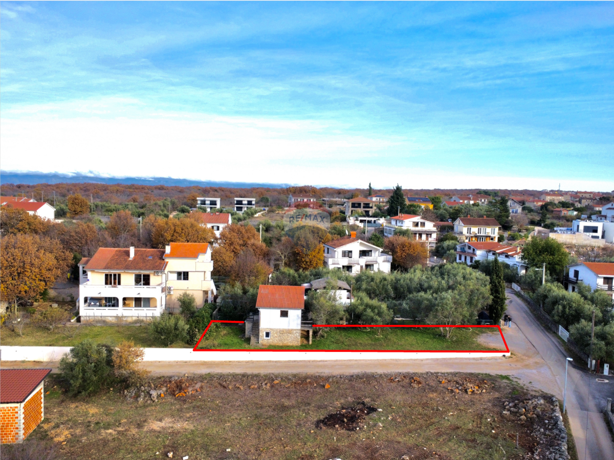 Krk, Linardići – Samostoječa hiša s projektom rekonstrukcije